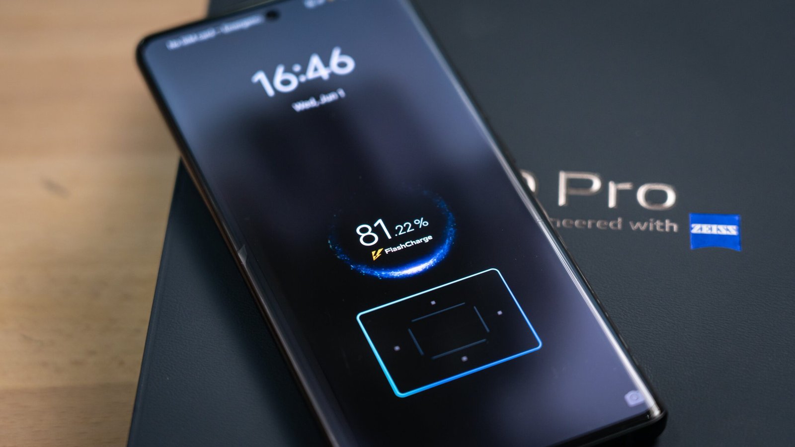 Featured image for How to Extend the Battery Life of Your Smartphone